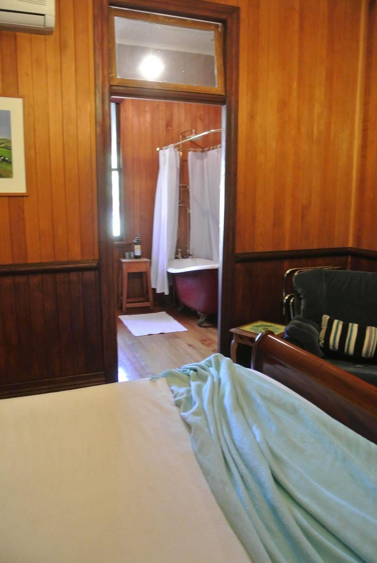 Wiss House Bed & Breakfast Kalbar Buitenkant foto