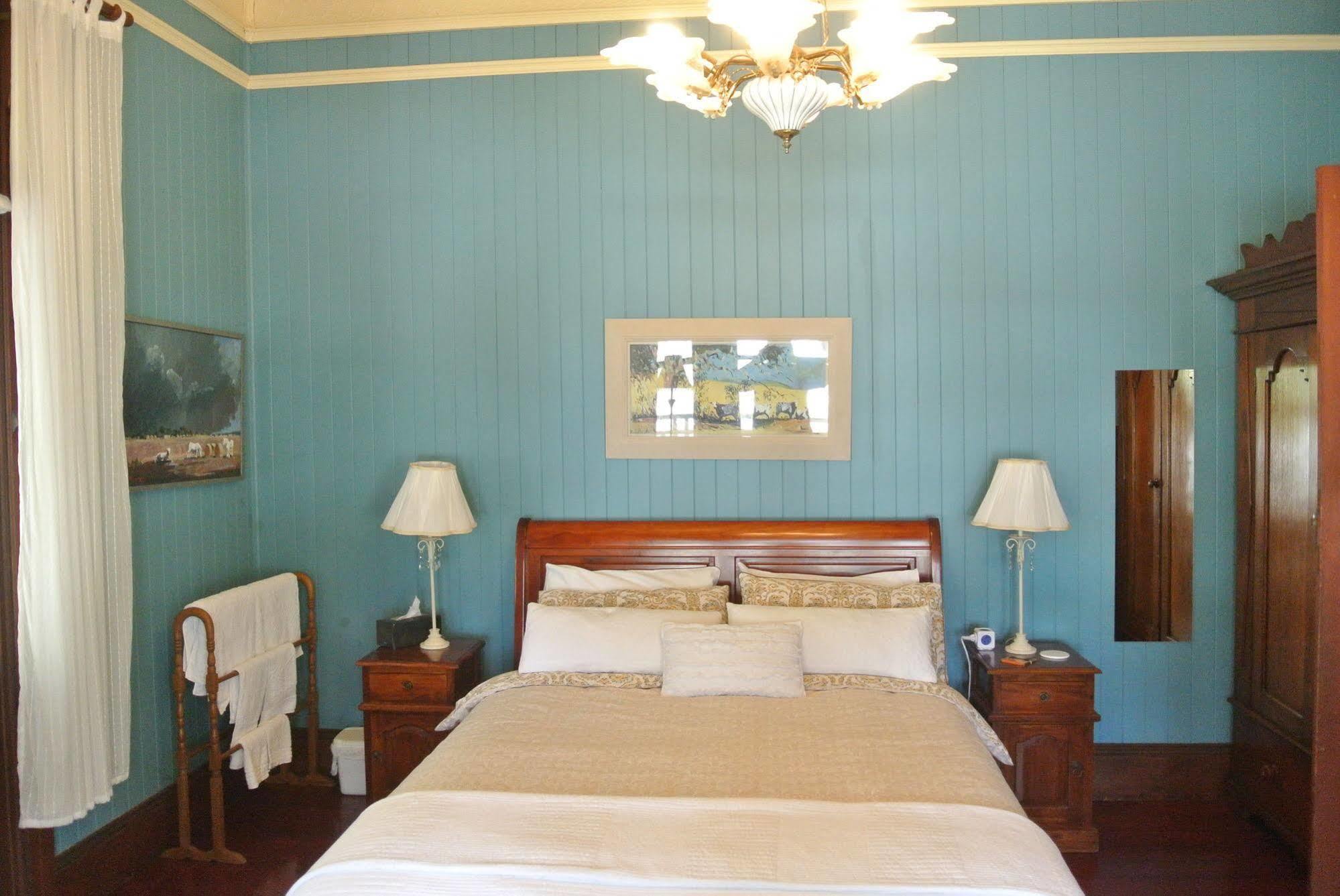 Wiss House Bed & Breakfast Kalbar Buitenkant foto